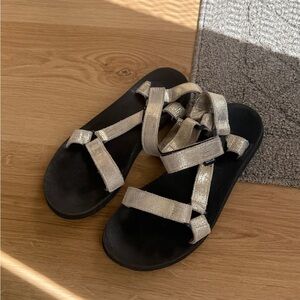 TEVA Original Universal Metallic Flat Sandals Gold Champagne